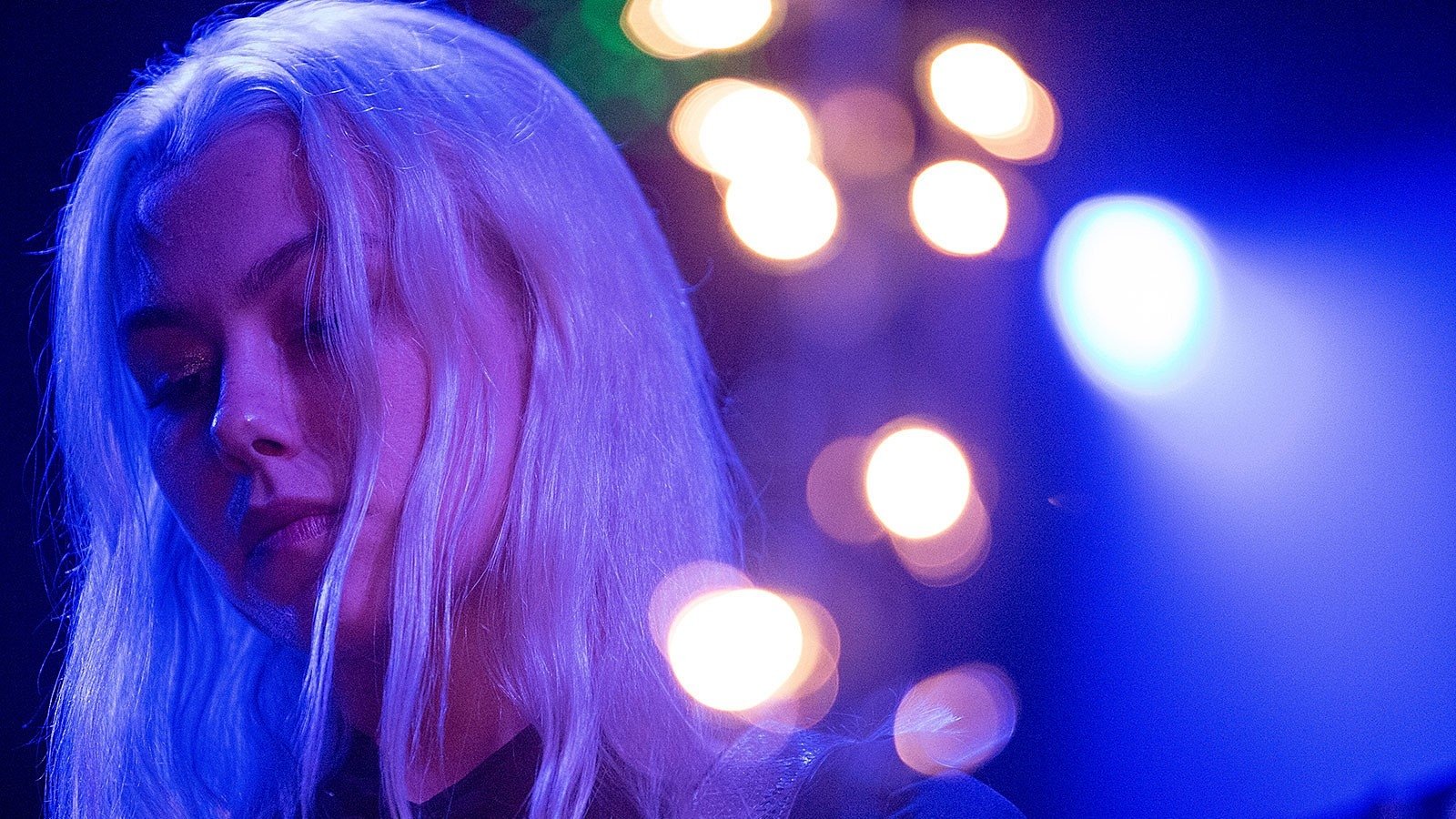 Phoebe Bridgers @ Brooklyn Steel Background
