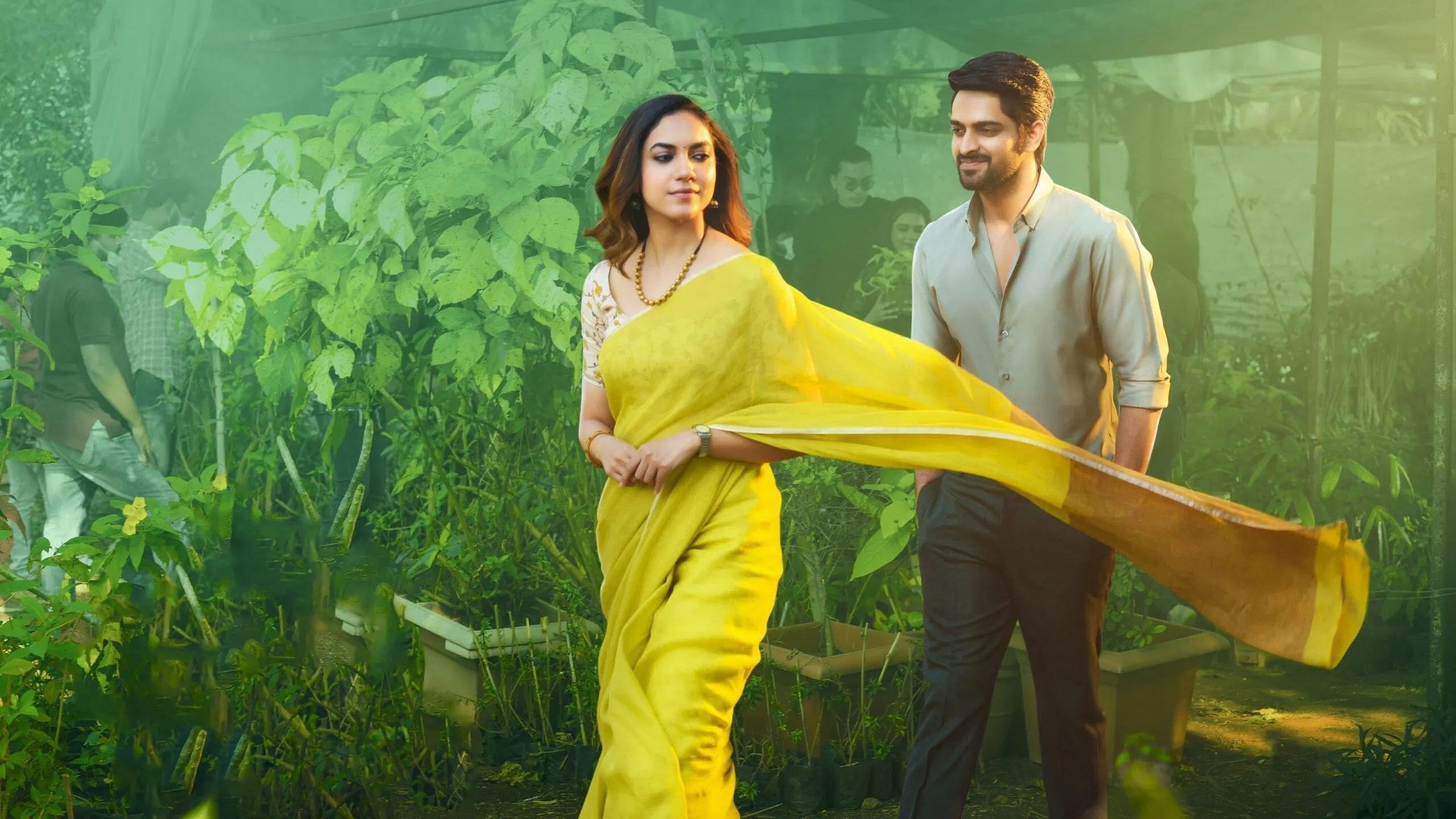 Varudu Kaavalenu Background