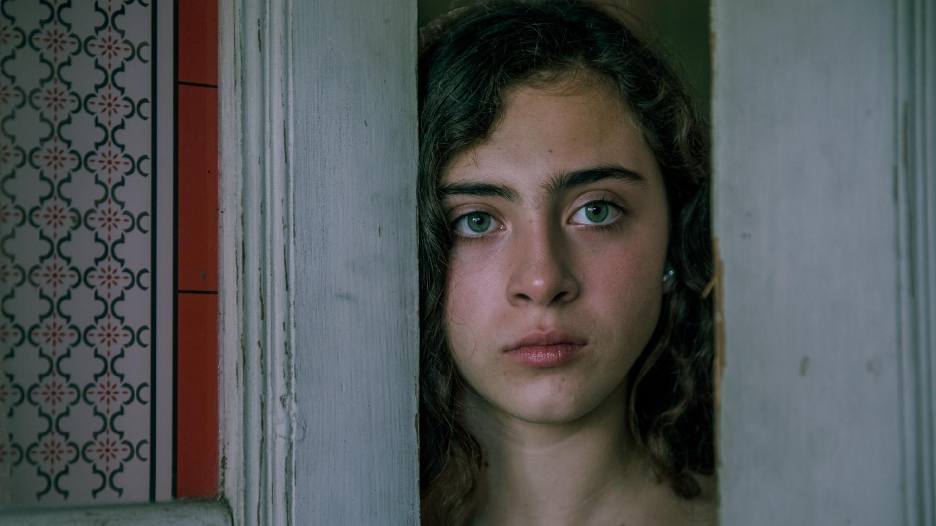 Life without Sara Amat Background