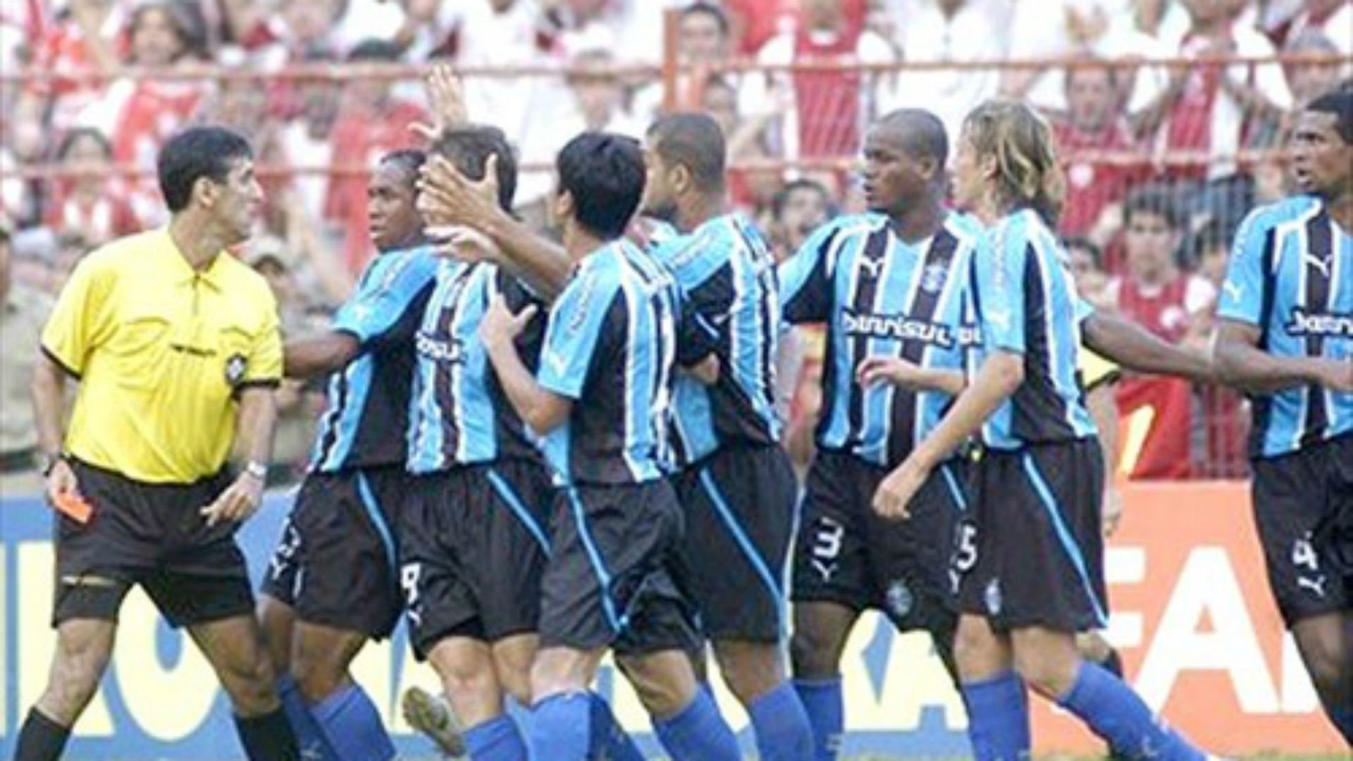 Inacreditável: A Batalha dos Aflitos Background