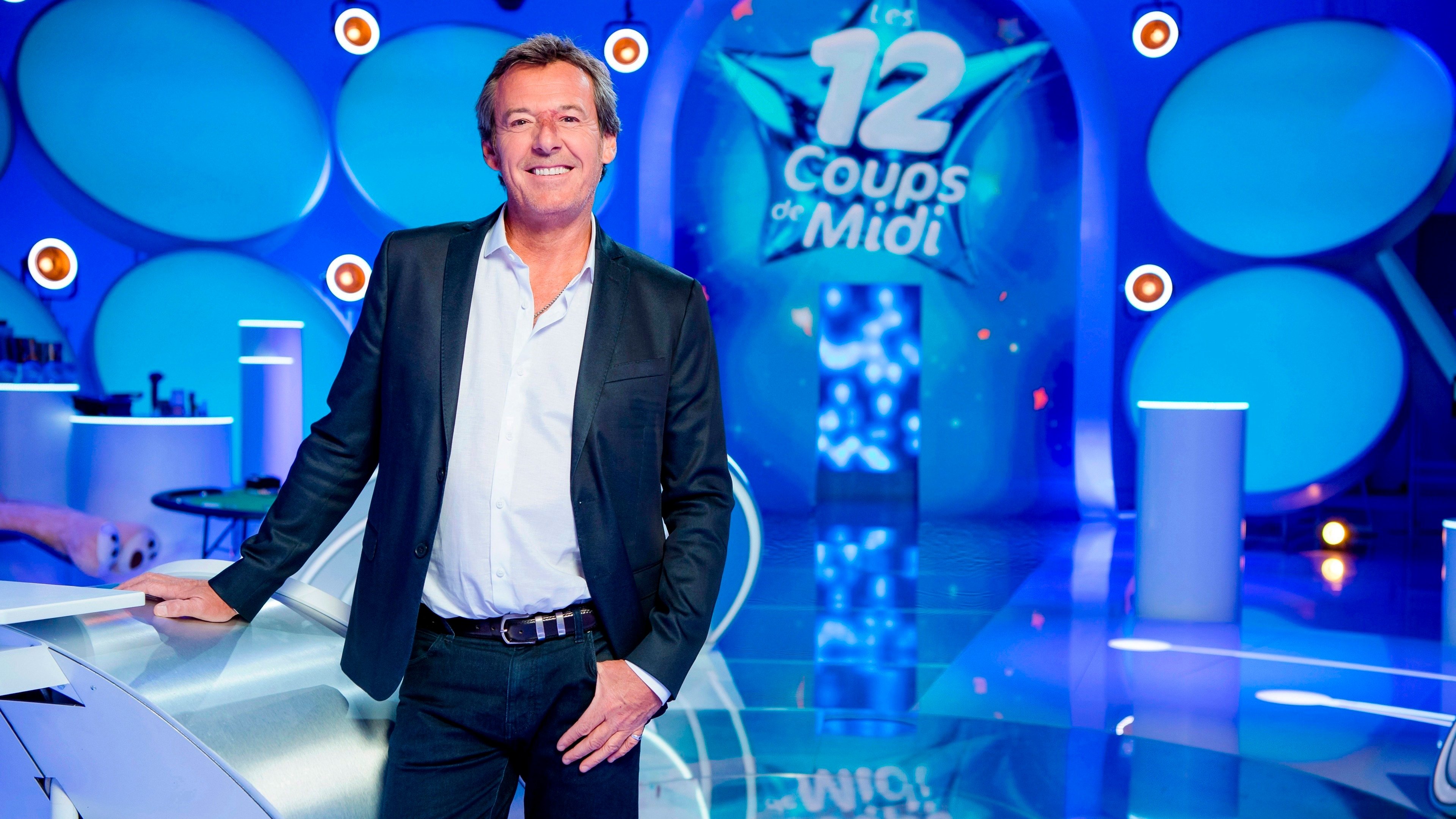 Les Douze coups de Midi Background