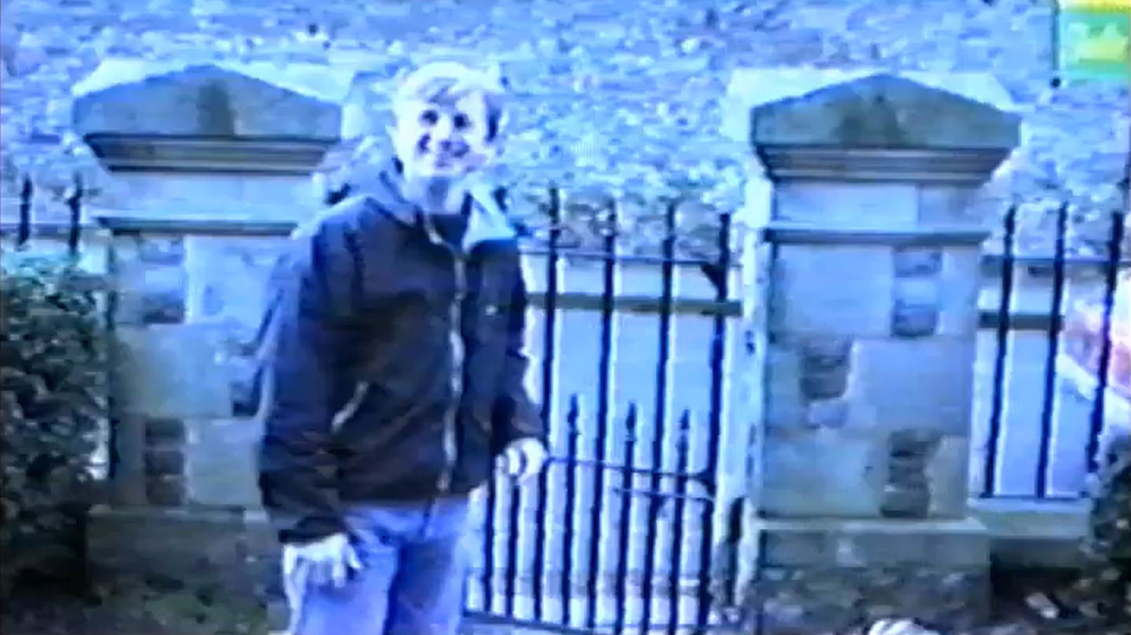 2 Yanks Taking the Piss in Tramore, Christmas '92 Background