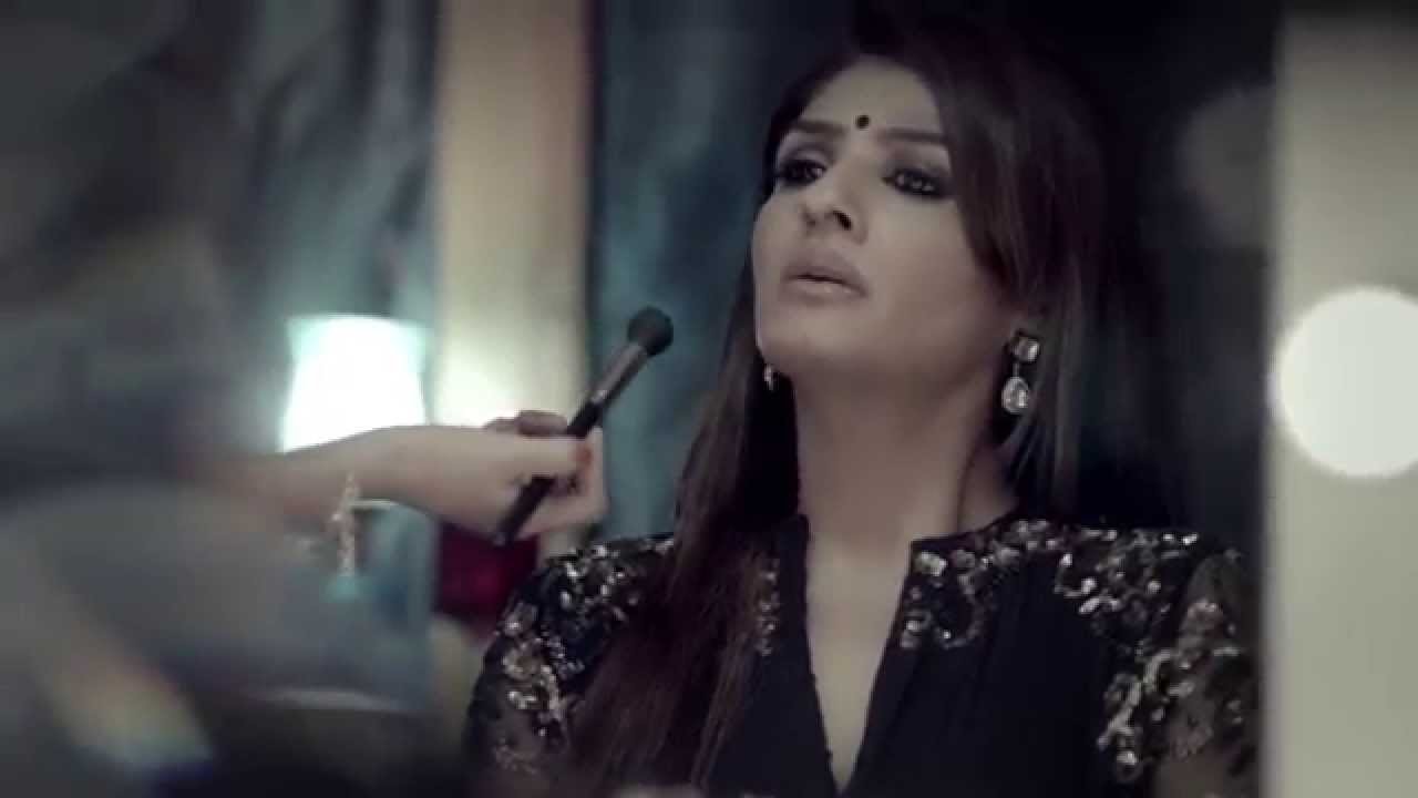 Simply Baatein With Raveena Background