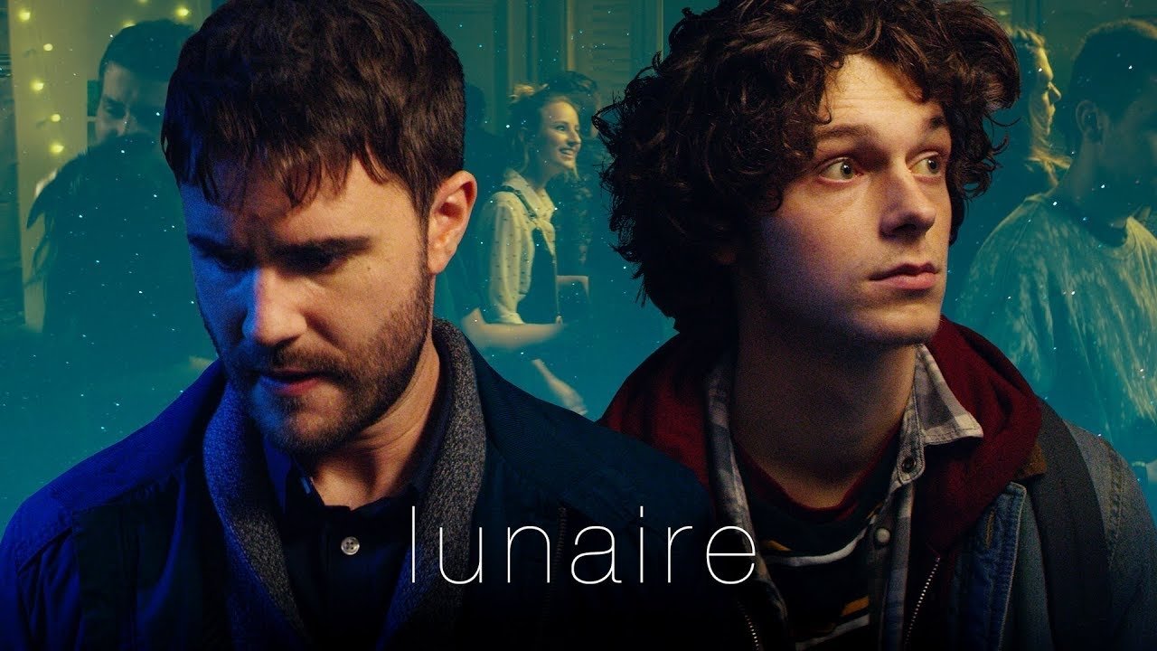 Lunaire Background