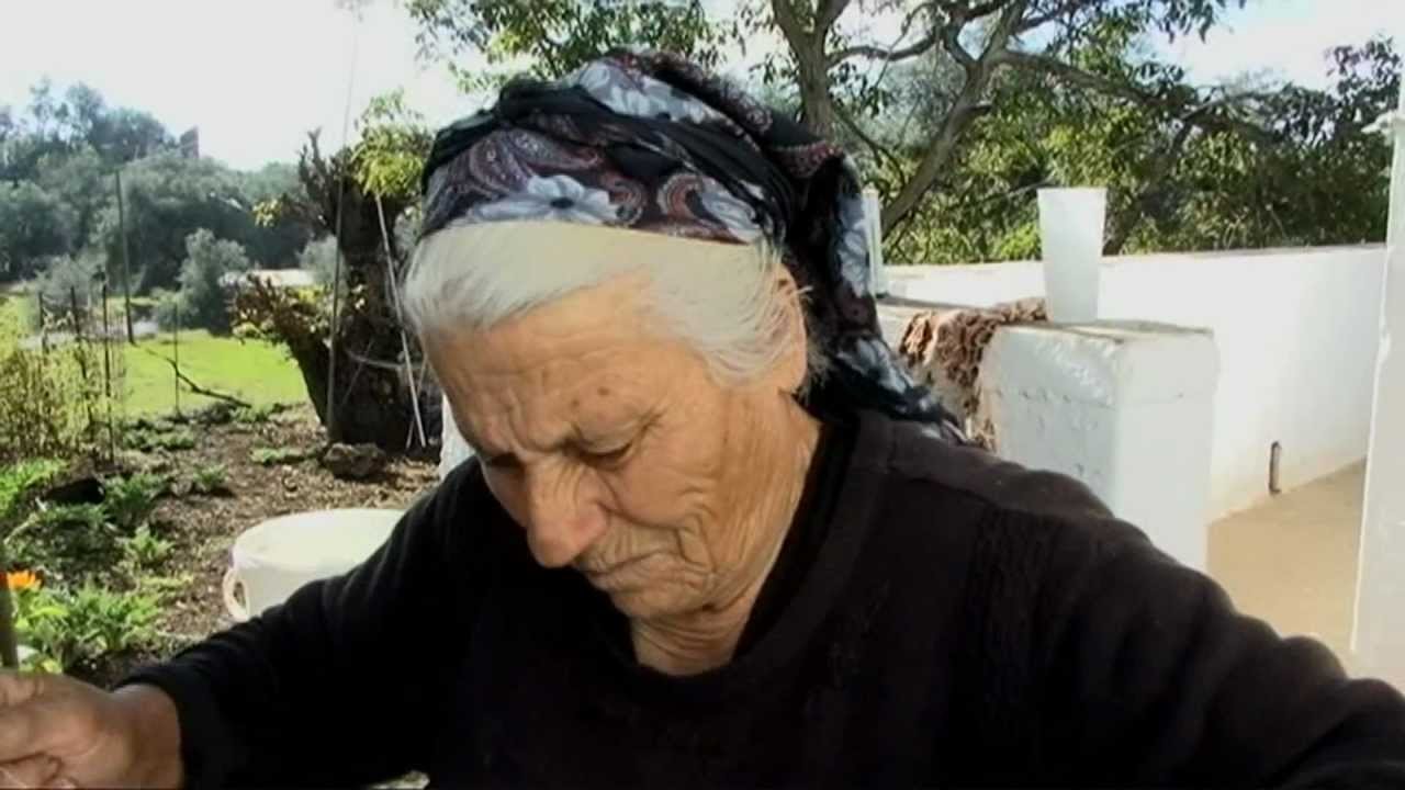 Mari Naxakis, the Art of Finger Lace in Crete Background