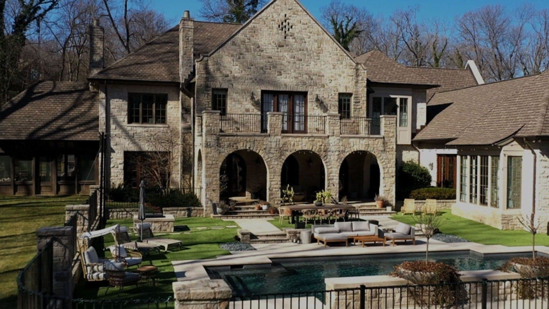 MTV Cribs Background