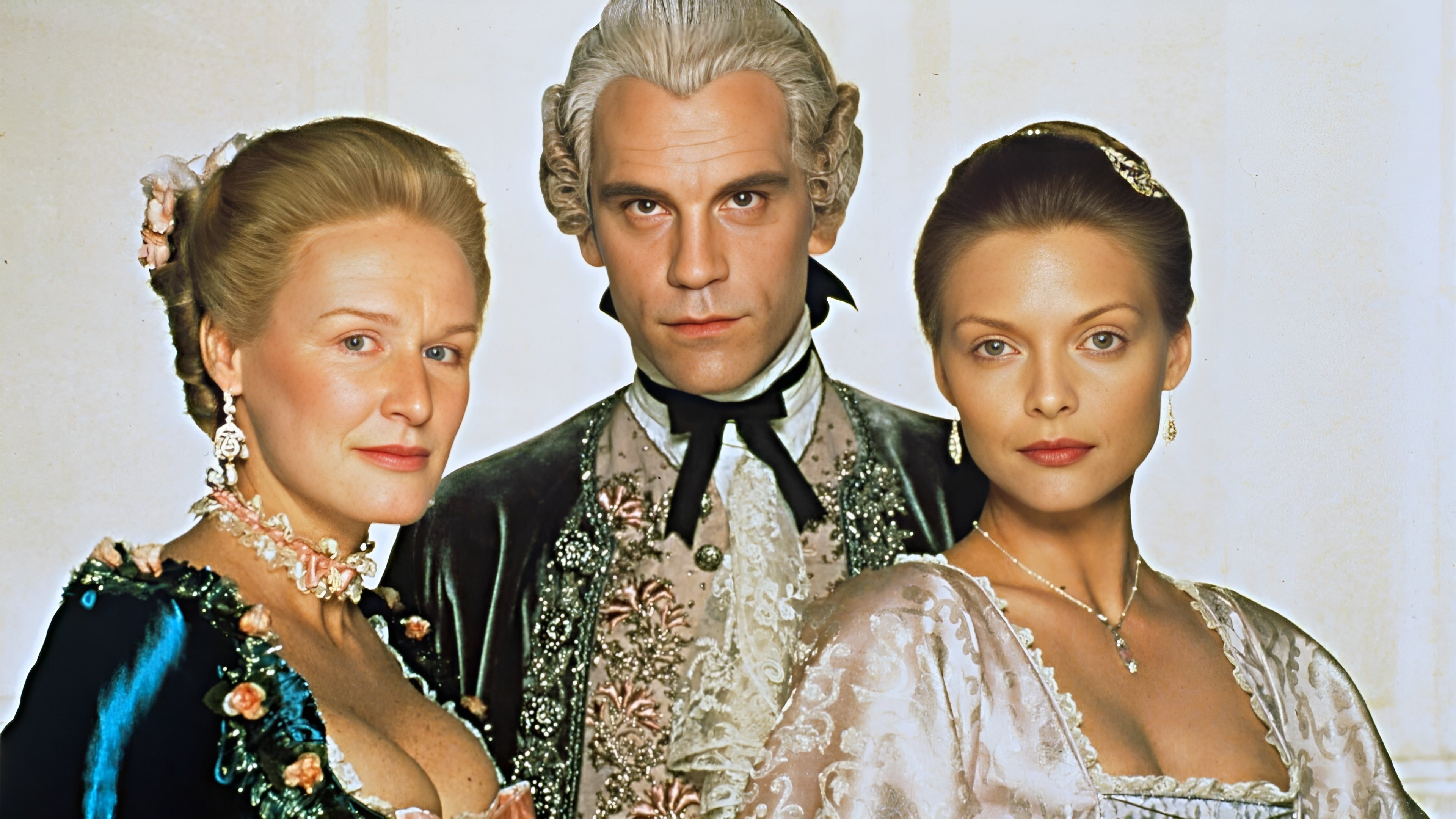 Dangerous Liaisons Background