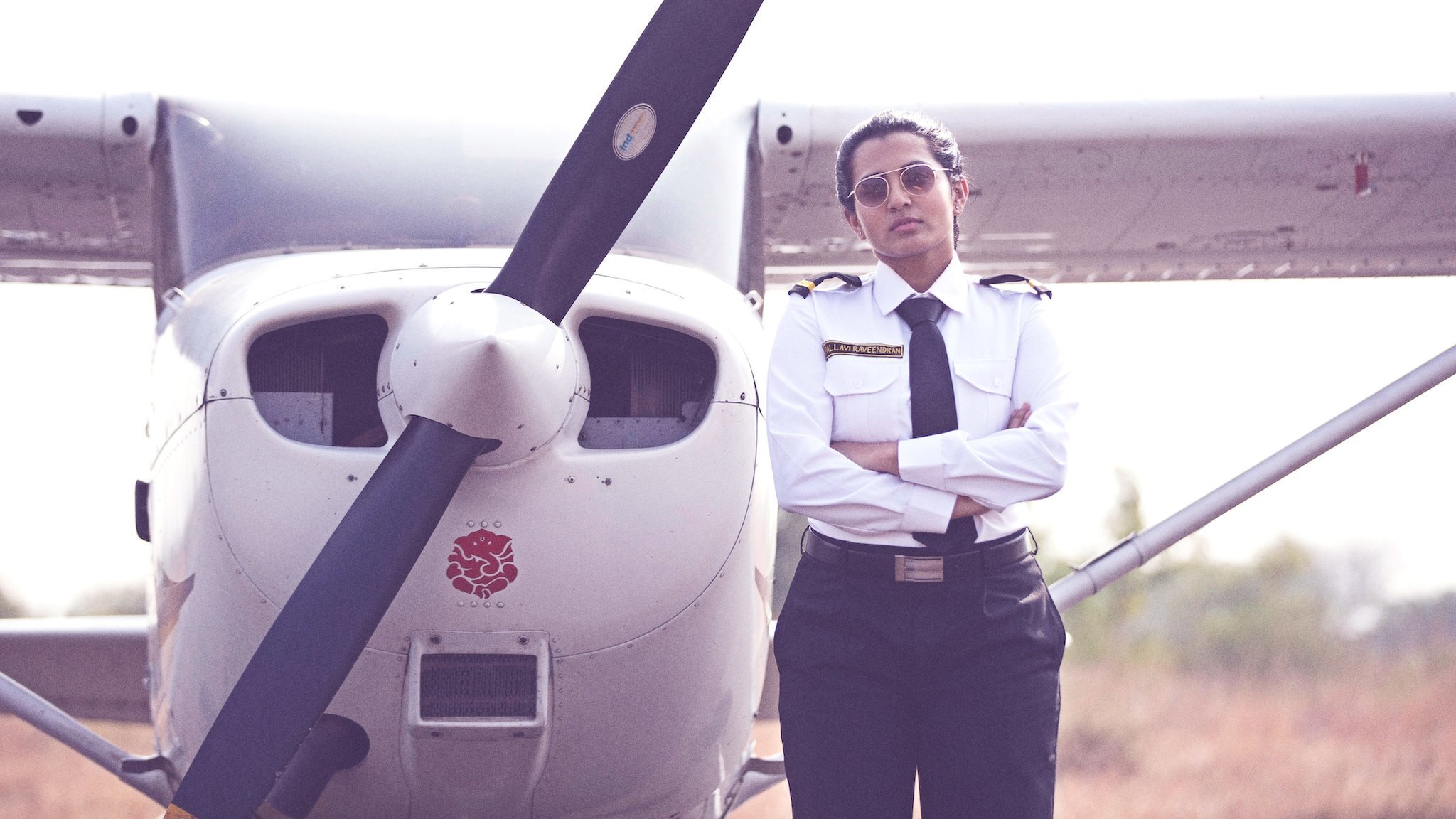 Uyare Background