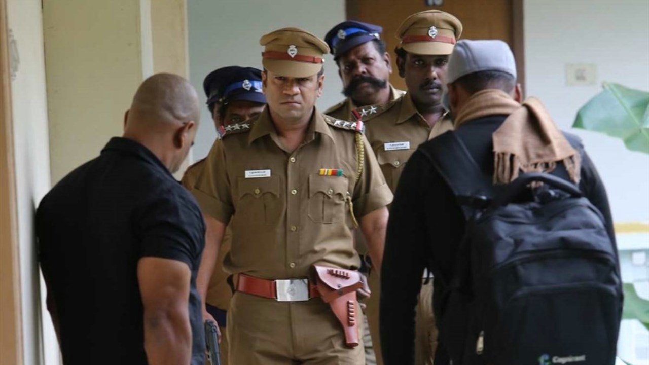 Adhagappattathu Magajanangalay Background