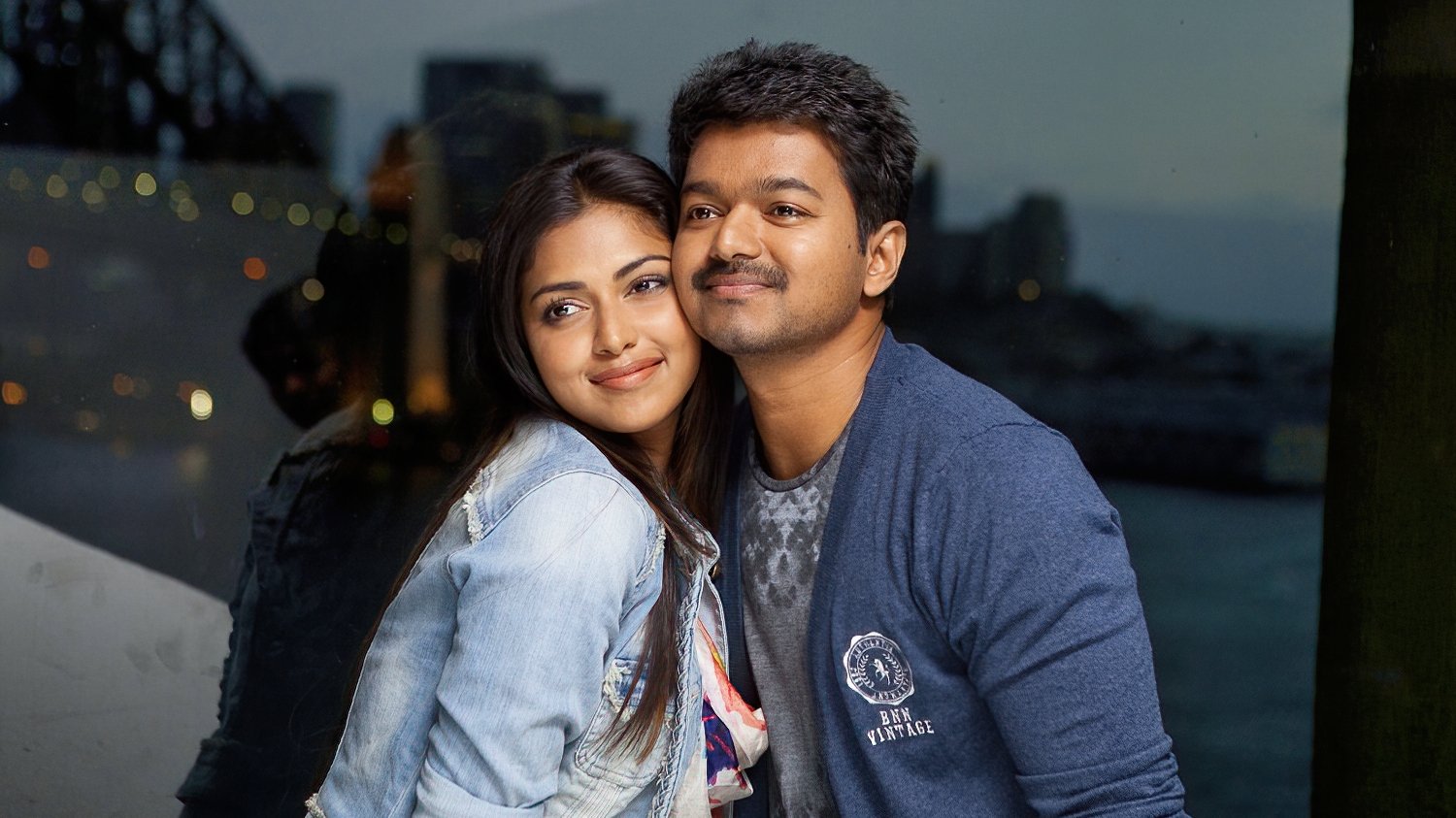 Thalaivaa Background