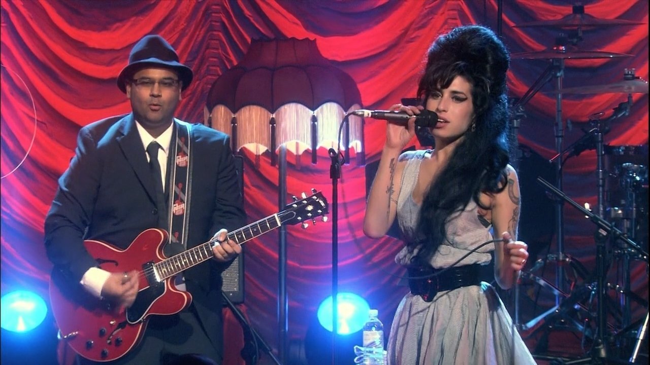 Amy Winehouse: I Told You I Was Trouble - Live In London Background