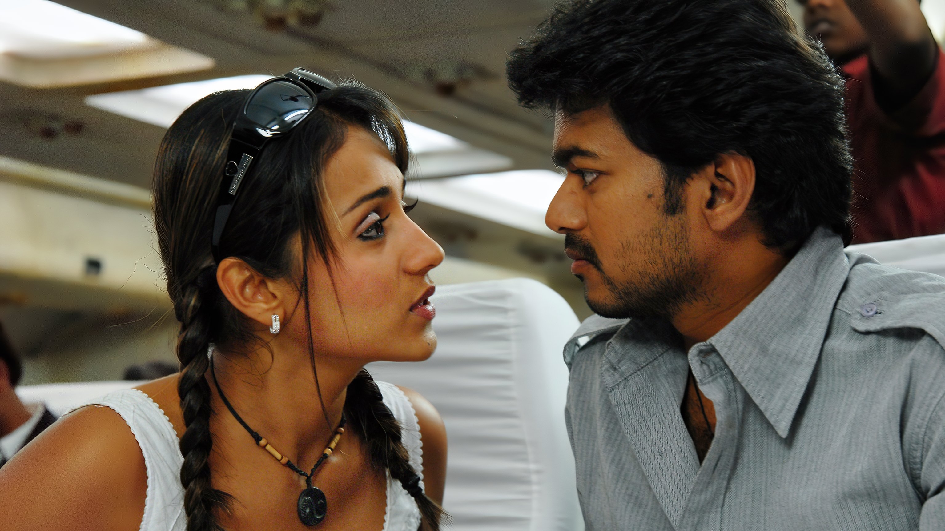 Kuruvi Background