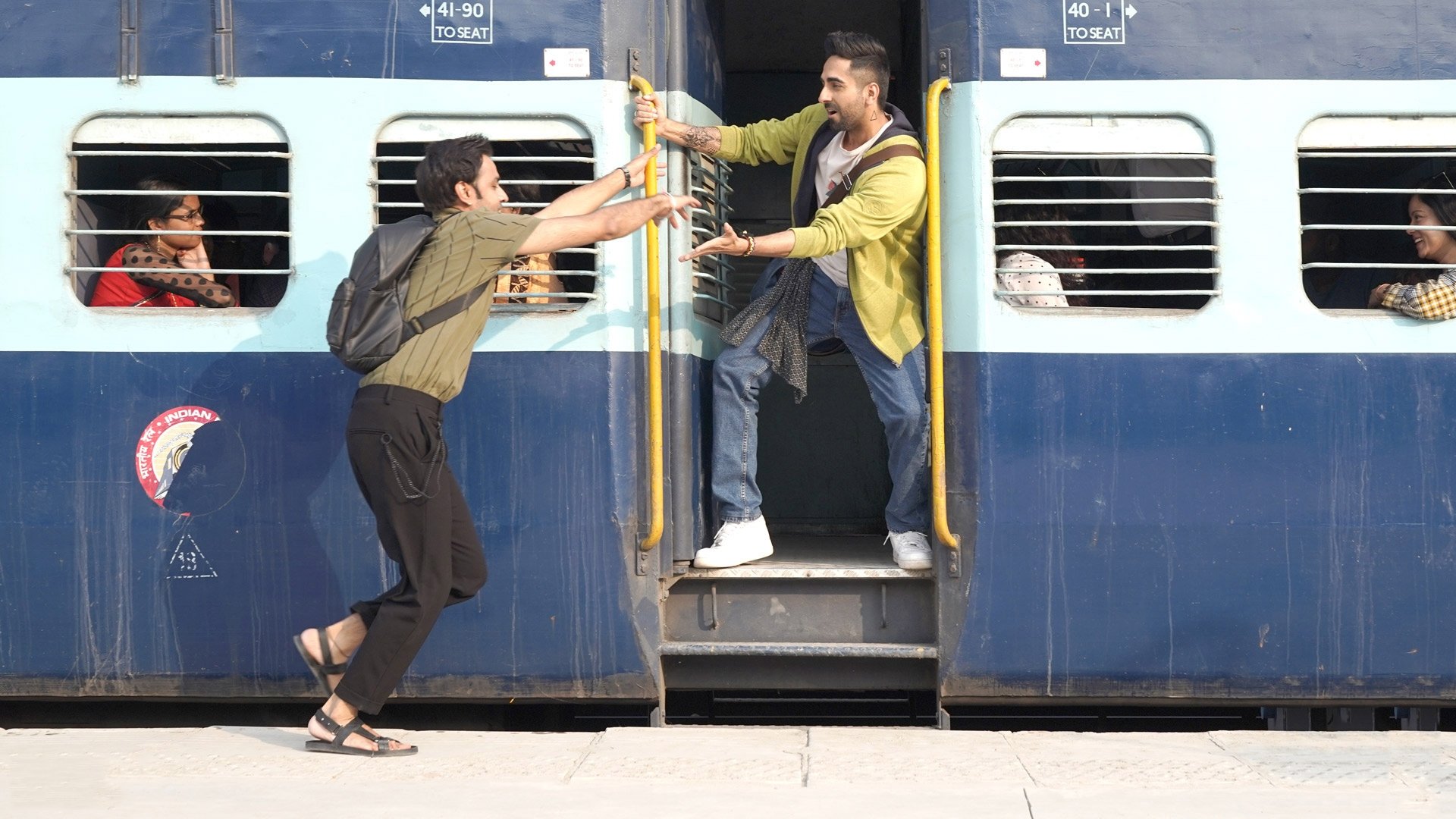 Shubh Mangal Zyada Saavdhan Background