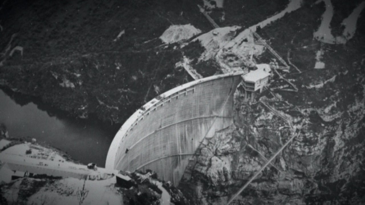 Vajont - Una tragedia italiana Background