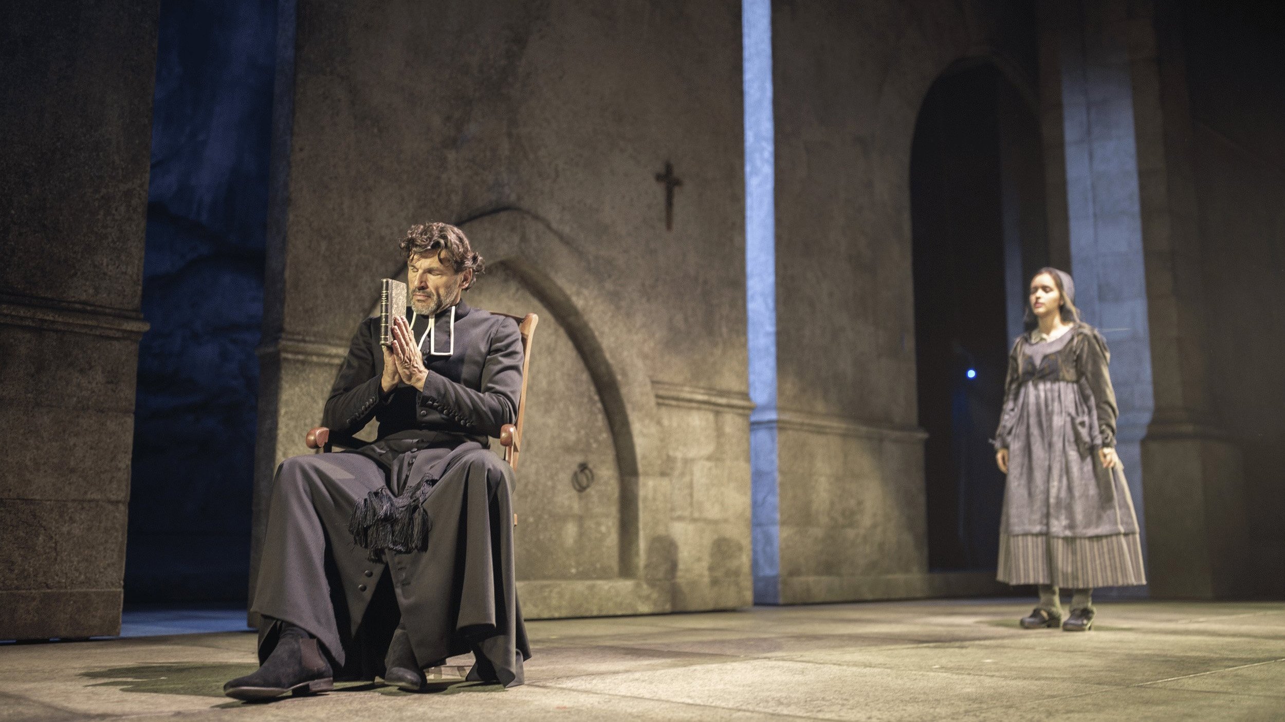 Bernadette of Lourdes : the musical in cinema Background