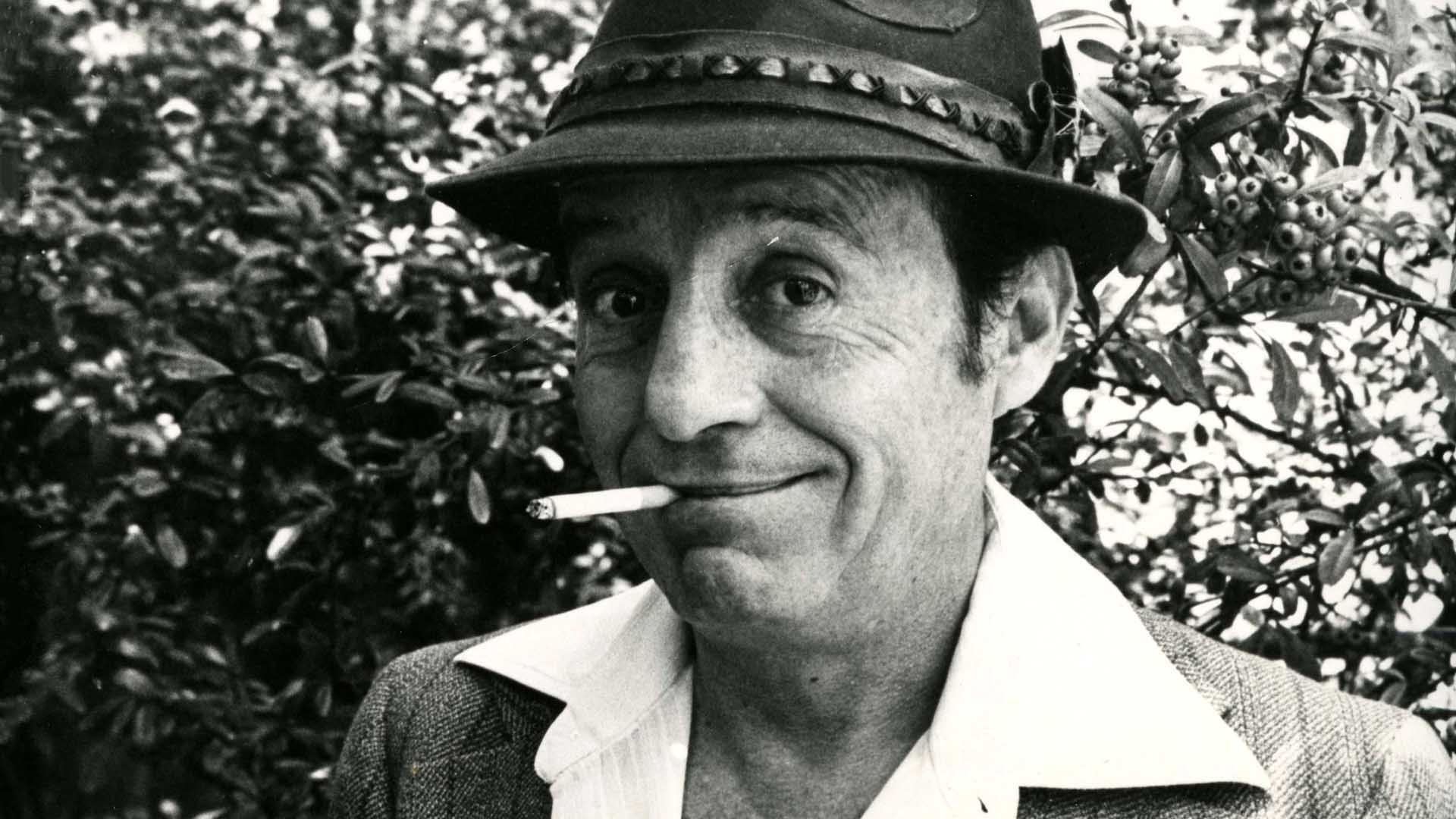 Chespirito: El Niño Que Somos Background