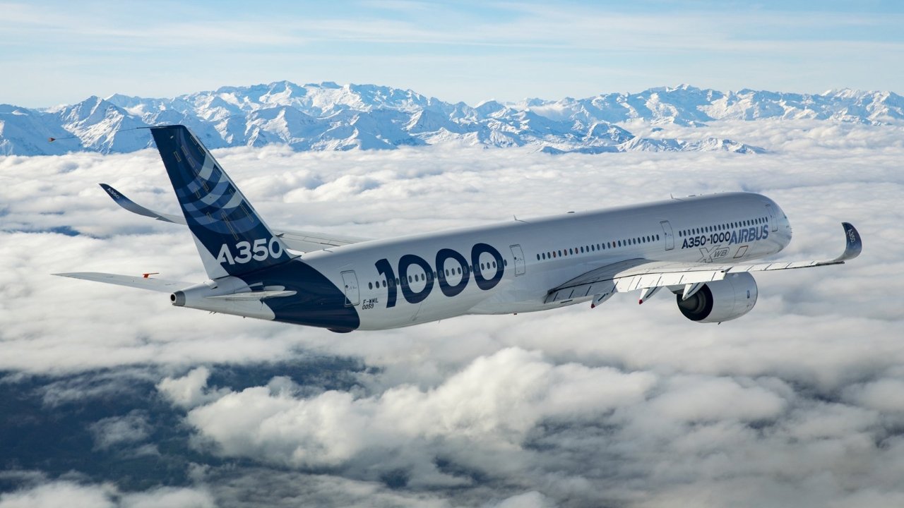 Airbus A350, la nouvelle star des airs Background