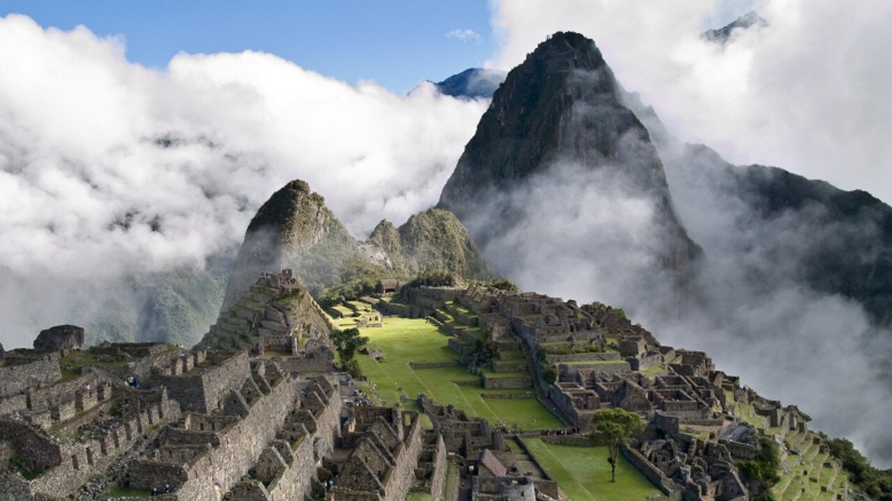 Lost Worlds: The Story of Archaeology Background