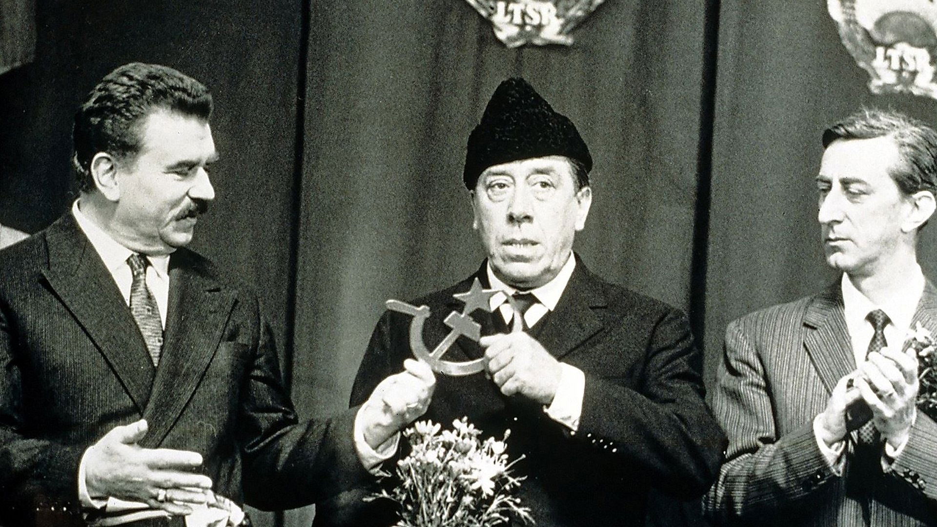 Don Camillo in Moscow Background
