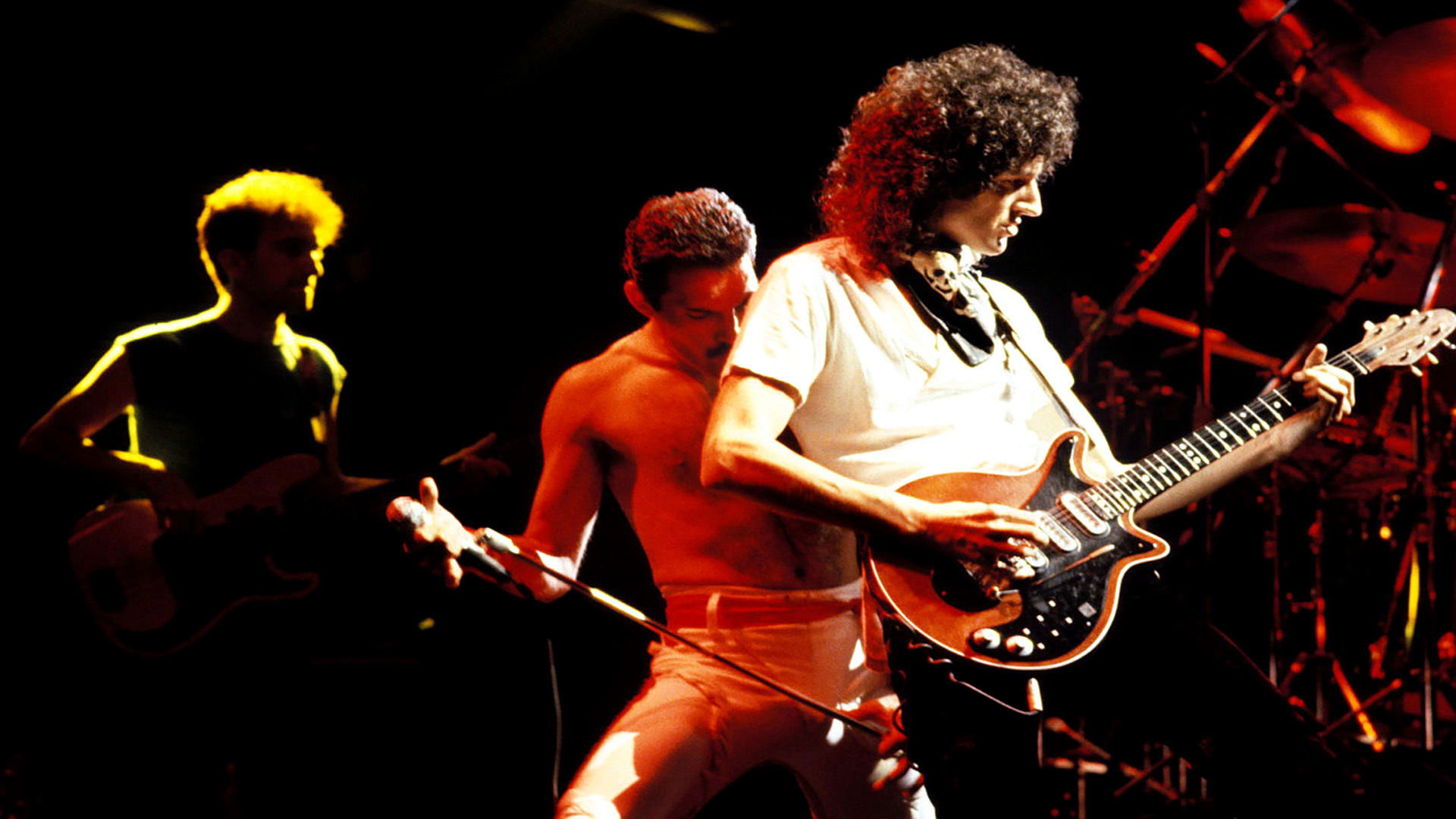 Queen - We Are The Champions - Final Live In Japan Background