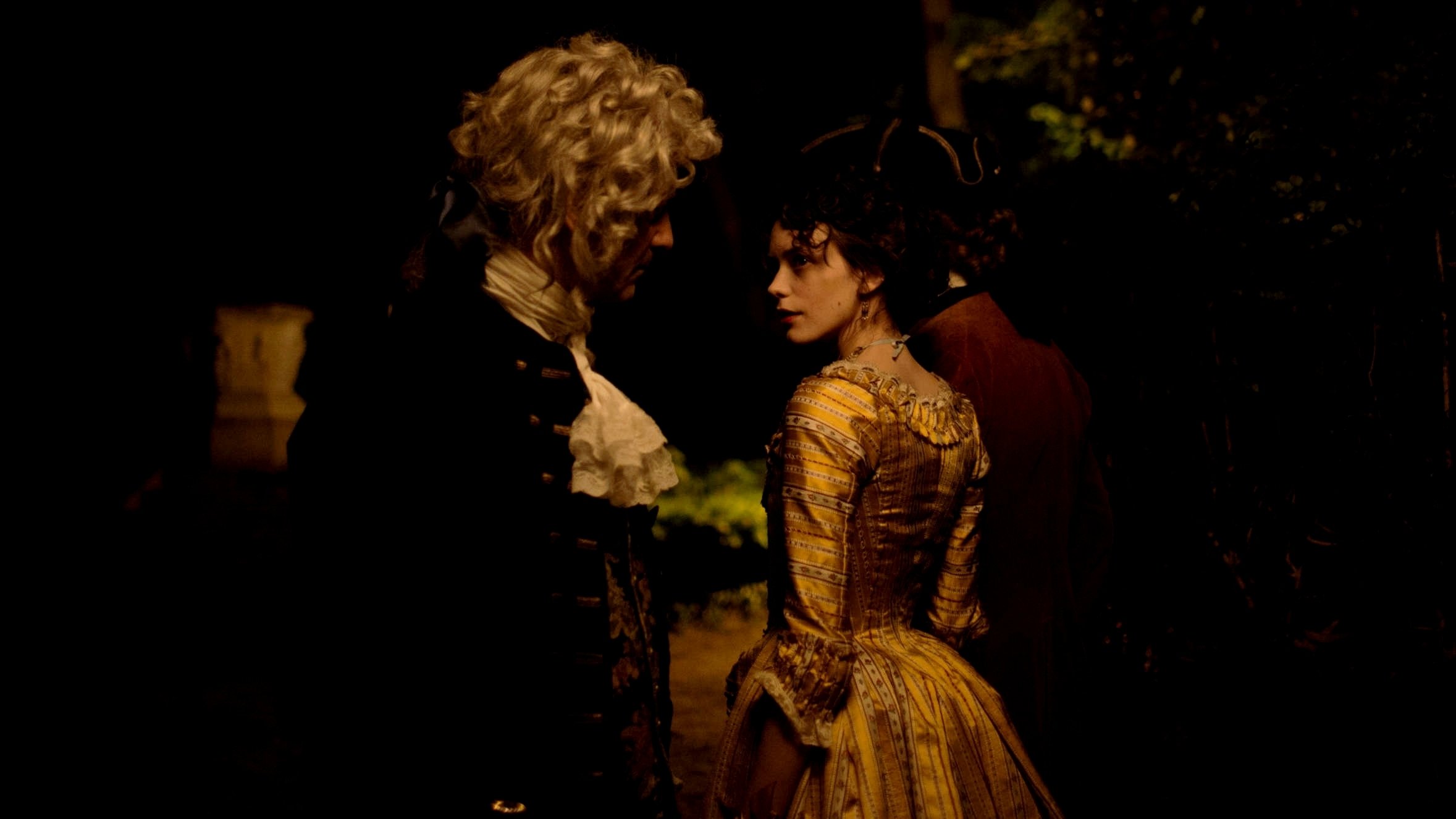 Casanova, Last Love Background