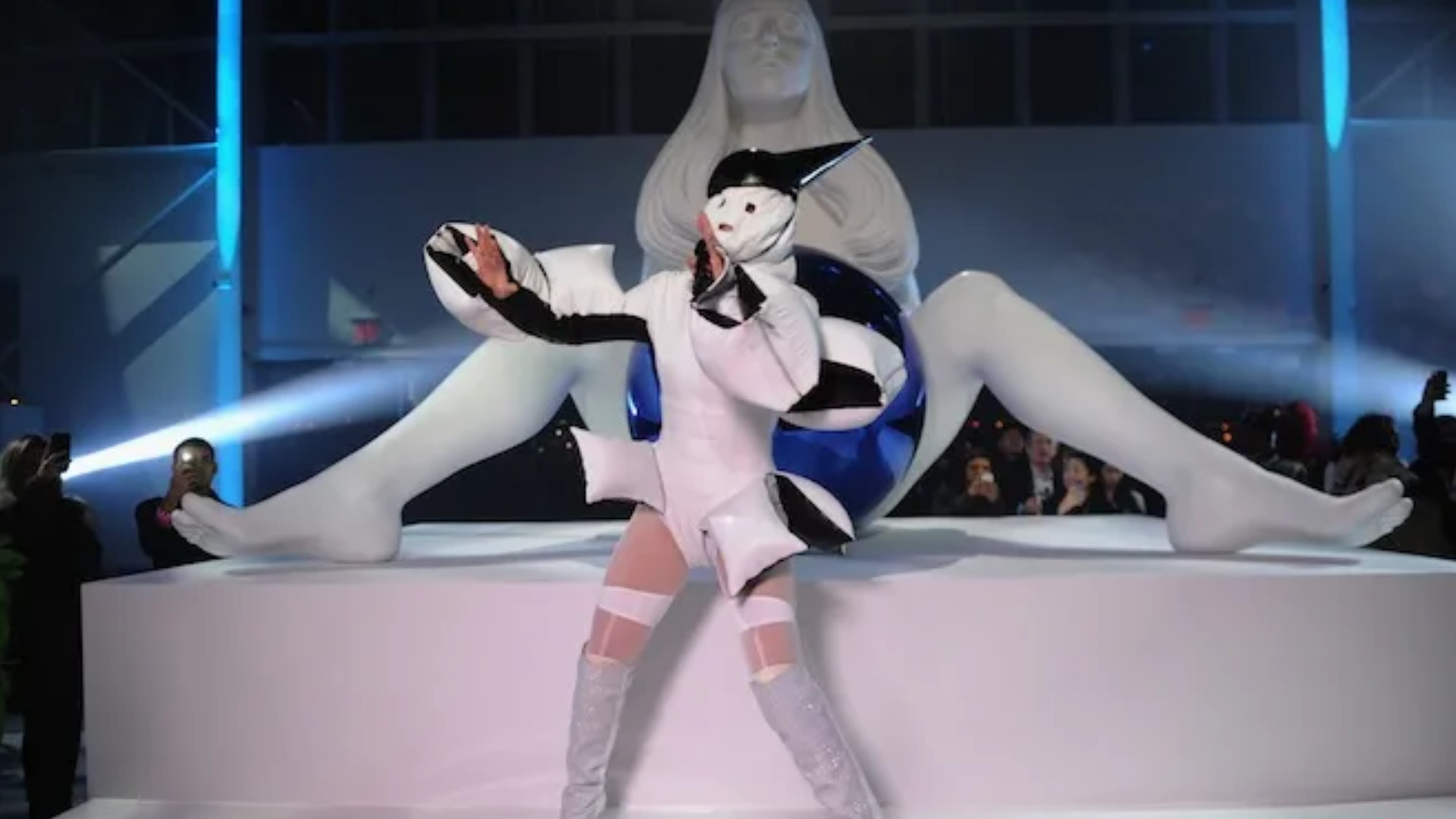 Vevo Presents: Lady Gaga - artRave Background