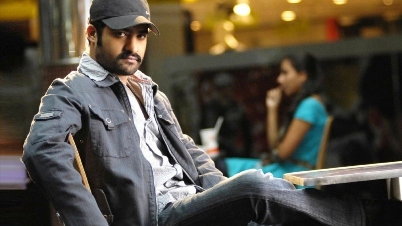 Adhurs Background