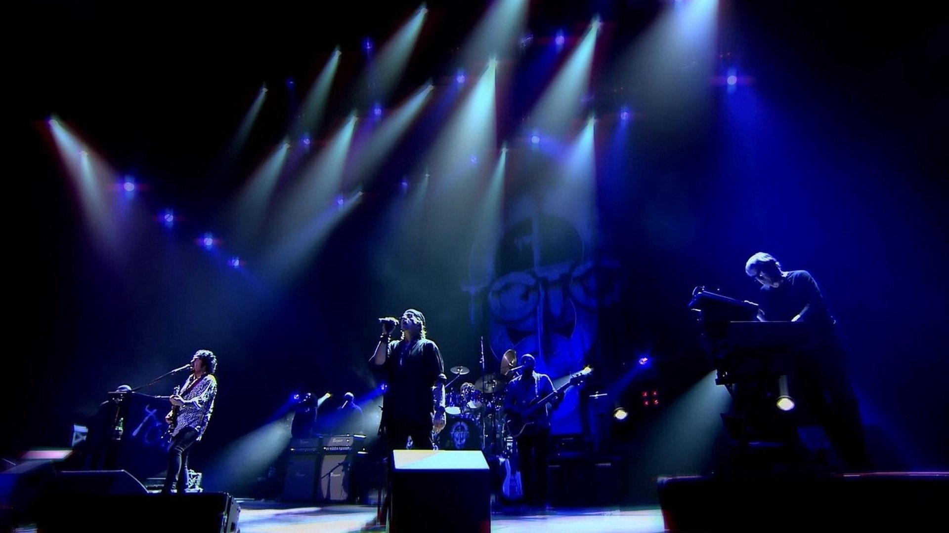 Toto: Live In Poland (35th Anniversary) Background