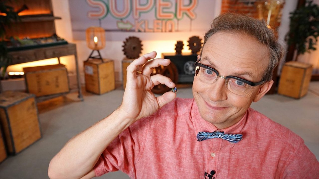 Superklein - Die Miniaturmeisterschaft Background