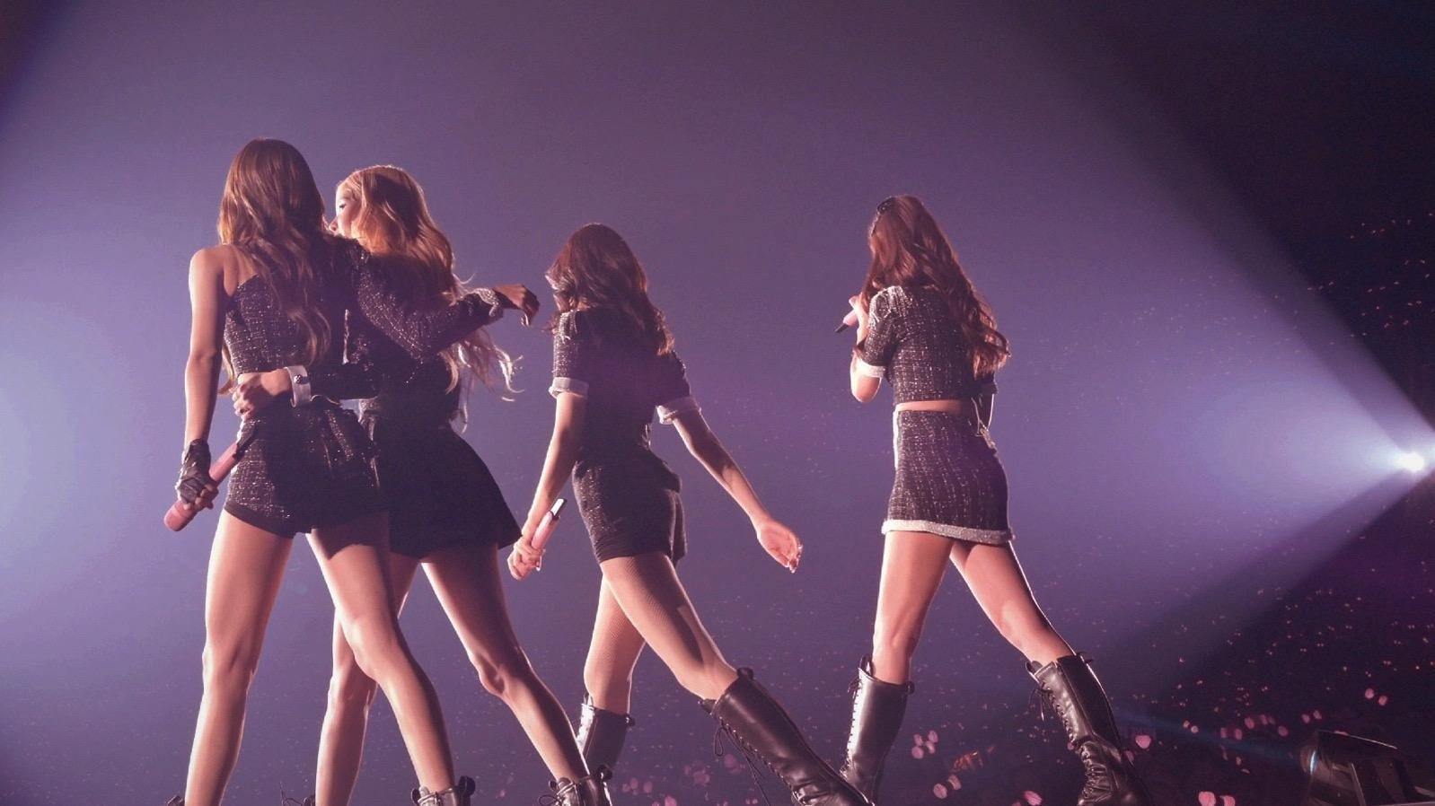 BLACKPINK: In Your Area 2019-2020 World Tour -Tokyo Dome- Background