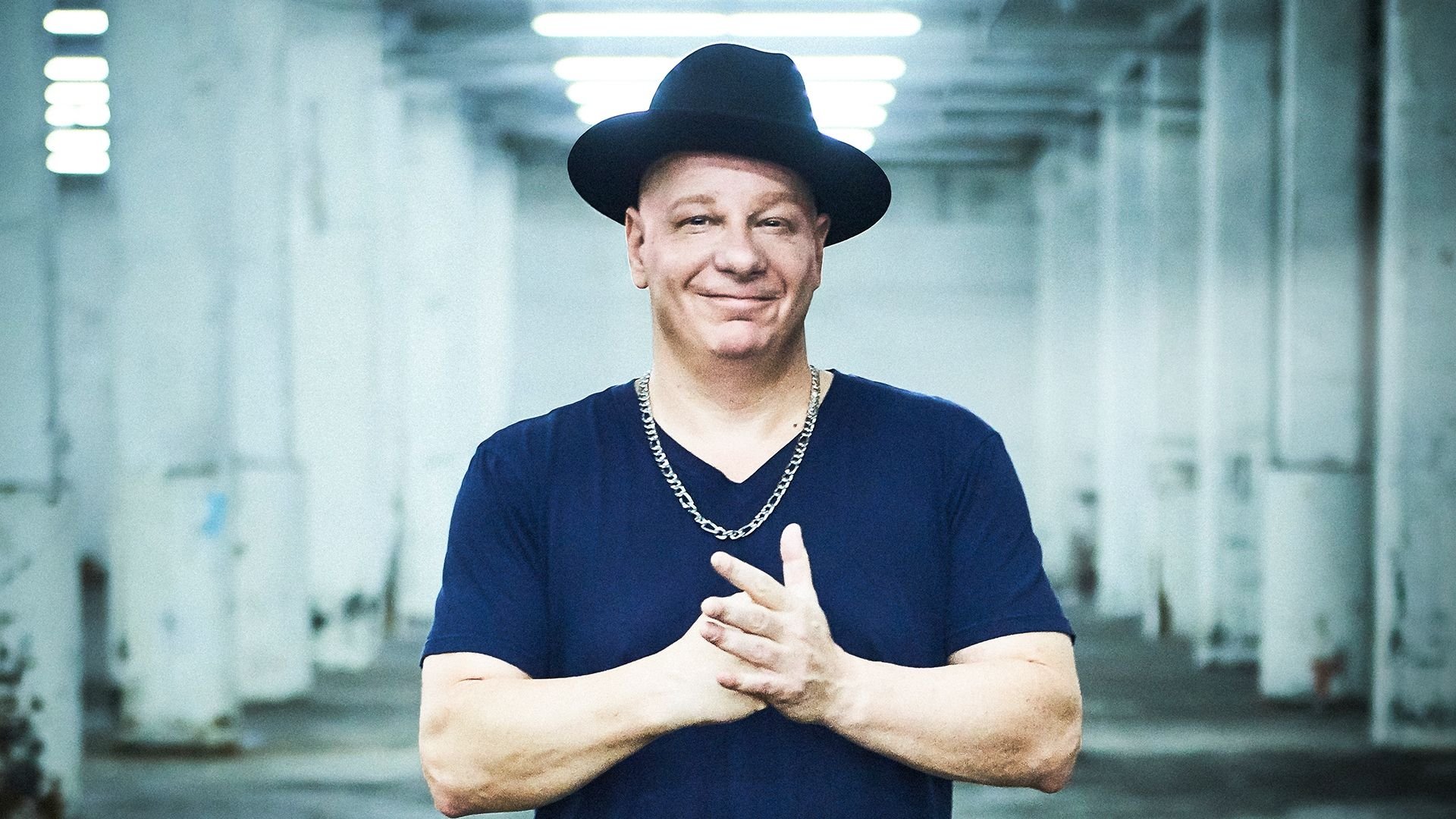 Jeff Ross Presents Roast Battle Background