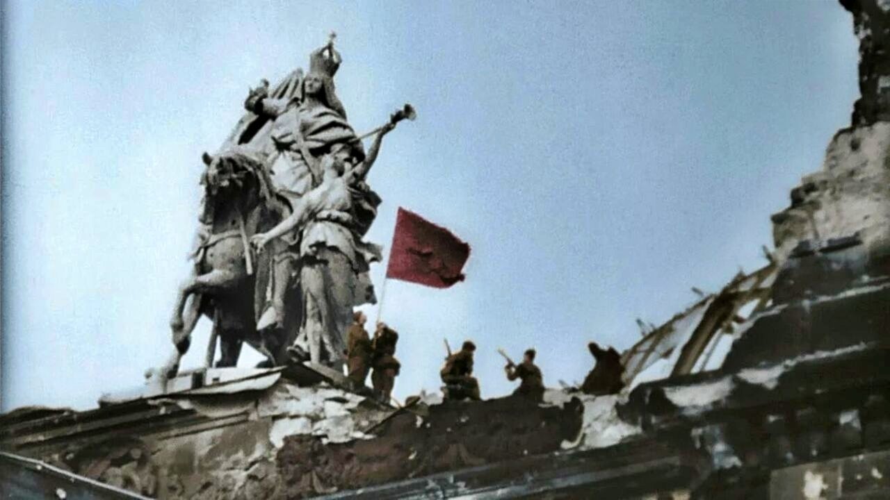 1945: the fall of the Reich Background